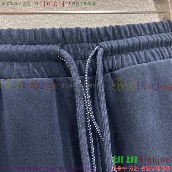  ˷   AW1120772-2