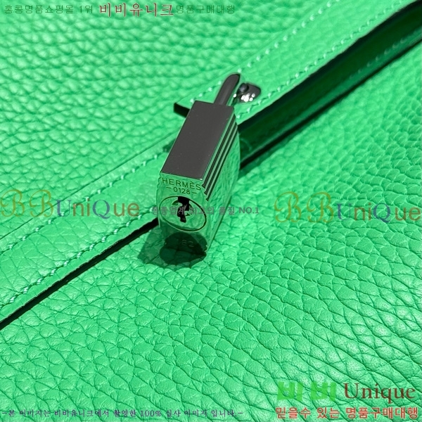 #޽ ź 18 HE245112-104
