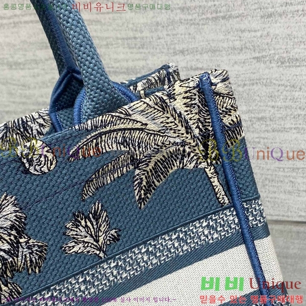 # Ʈ  Ʈ  M1288-601