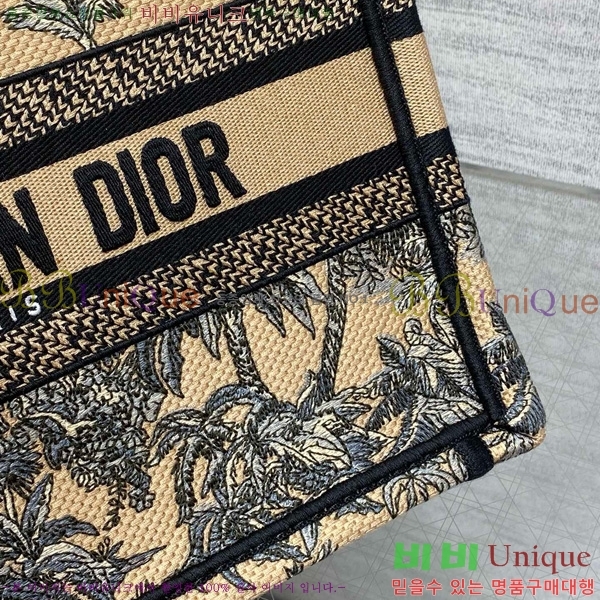 # Ʈ  Ʈ  M1288-602