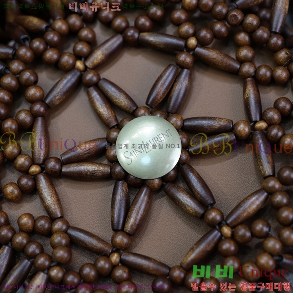 #ζ  Ŷ 821911-101