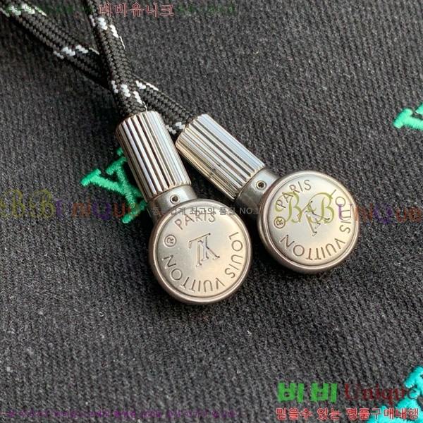#̺   M14135-101