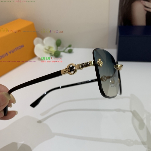  ̺ ۶ 9LV2561122-1
