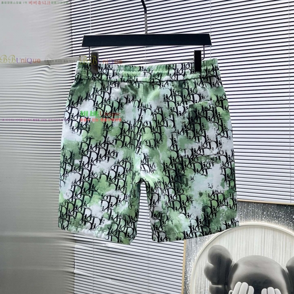   ݹ D255328-1