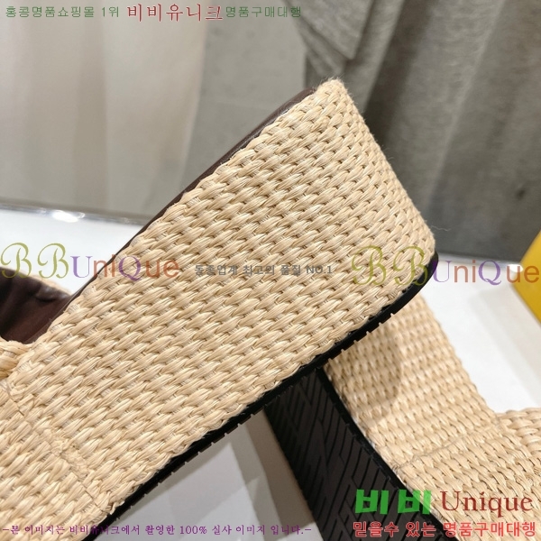     27F339029-2