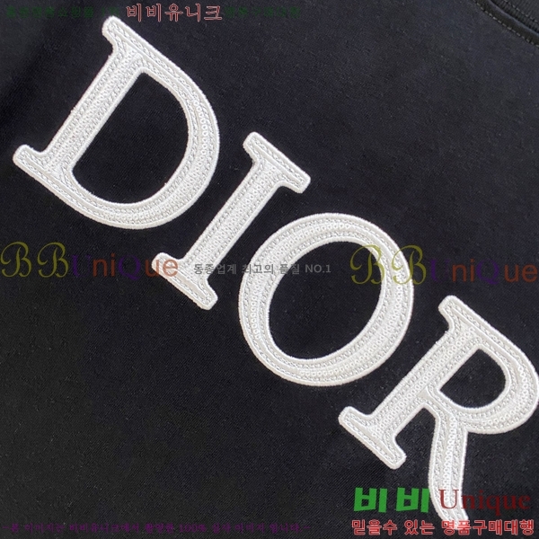    Ƽ D2581449-2