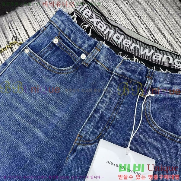  ˷    AWG1129-6
