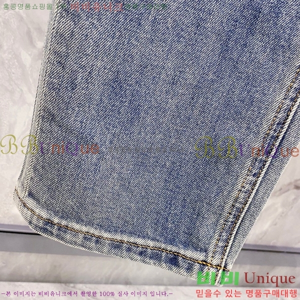   û D253752