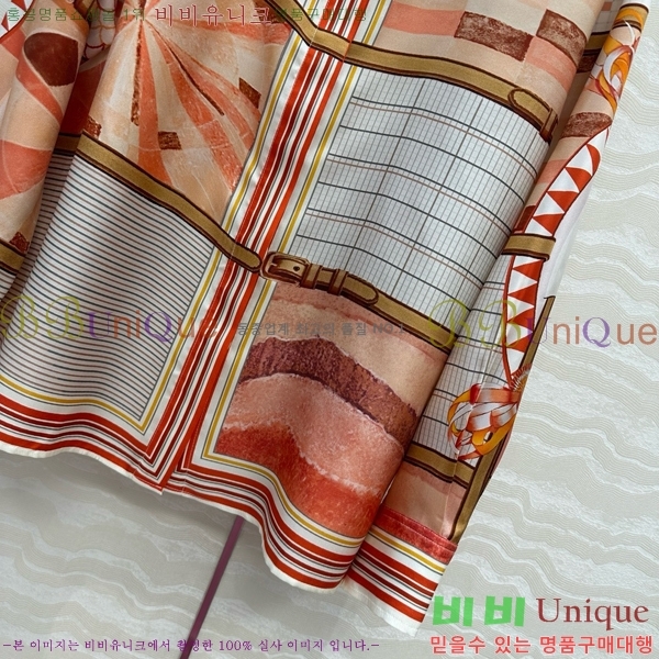  ޽  HE2121088-4
