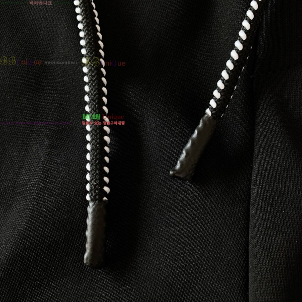  ݹ D255685