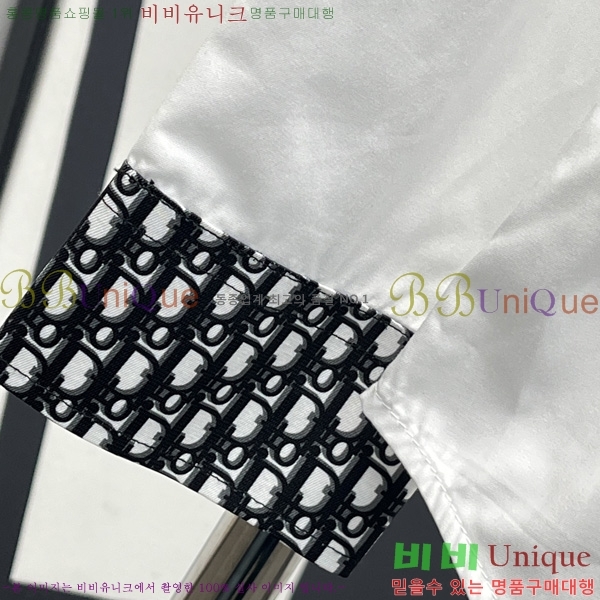    D7354382
