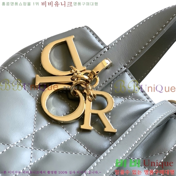 #   Ƽ Ʈ M283577-809 -440롽