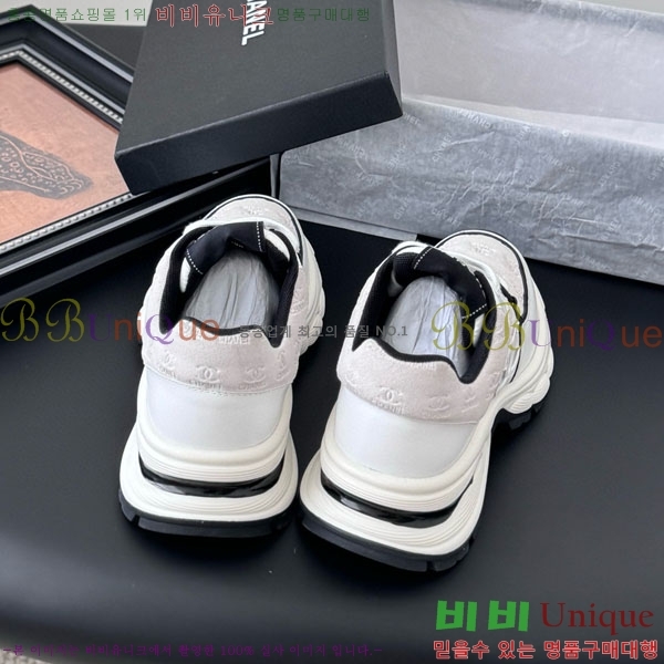  * Ŀ WP66077-2