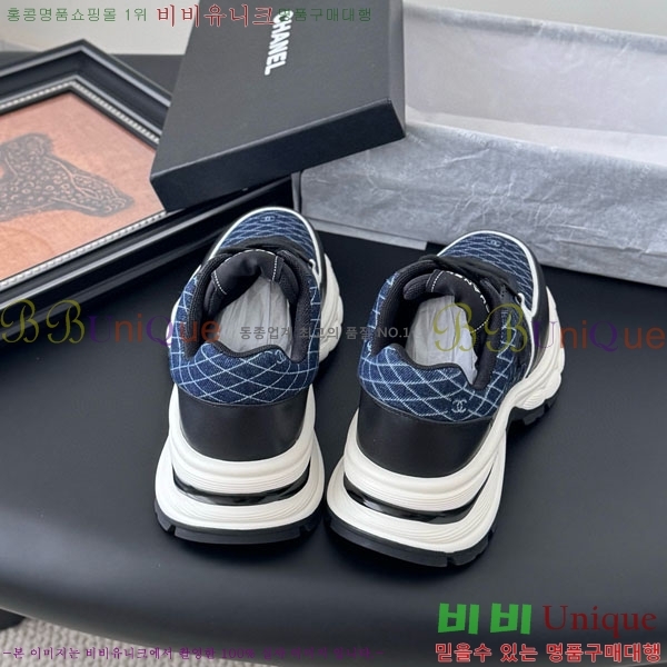  * Ŀ WP66077-3
