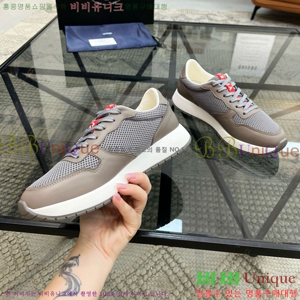   Ŀ 2PA678001-8