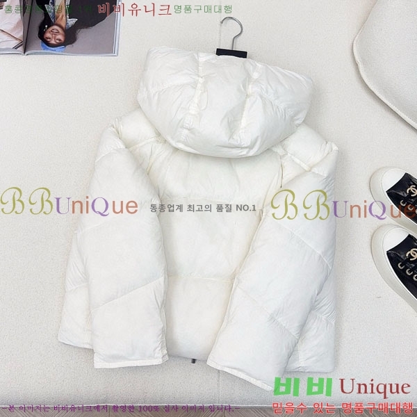  ** ٿ е MAXM1233-4