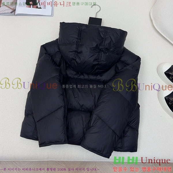  ** ٿ е MAXM1233-6