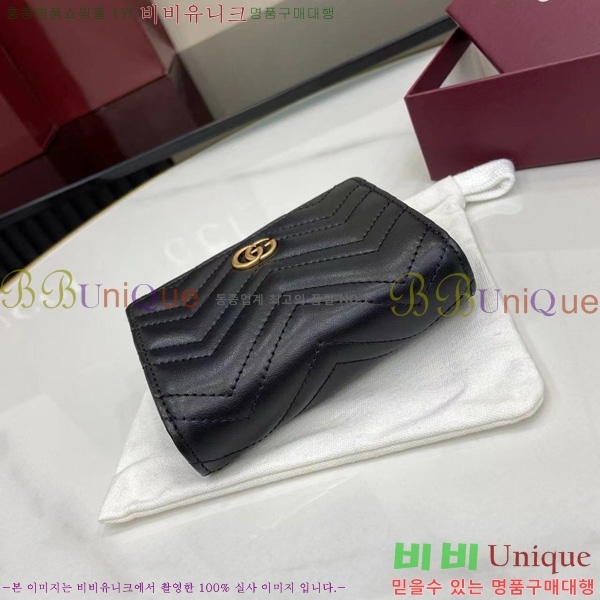 # GG Ʈ Ʋ    773427-102