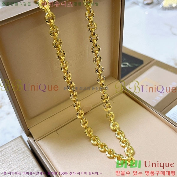  Ұ  BV113403-4