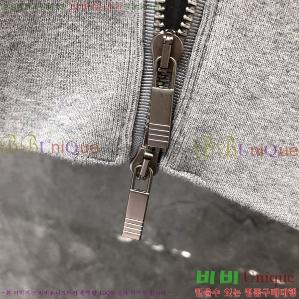  ĵ  TB952290