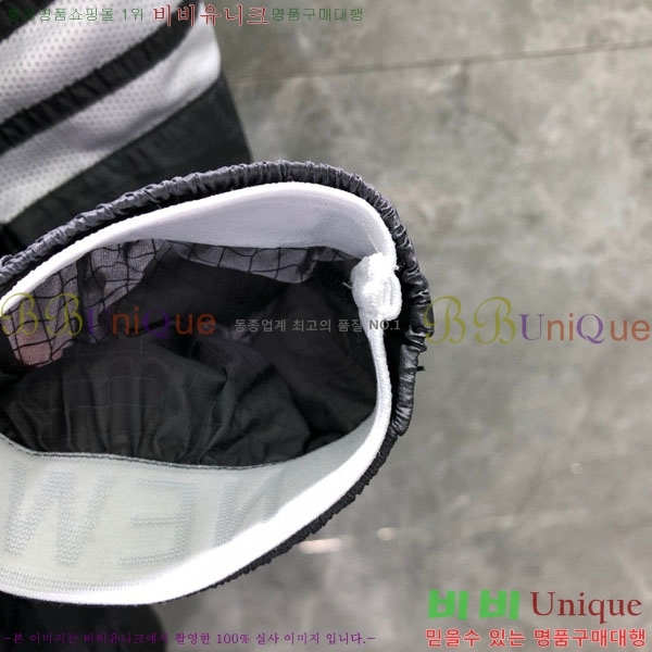   TB956606-1