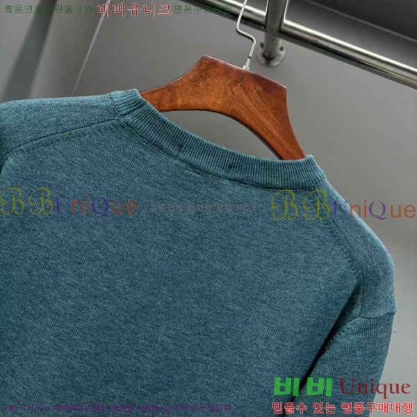    BU715383-4