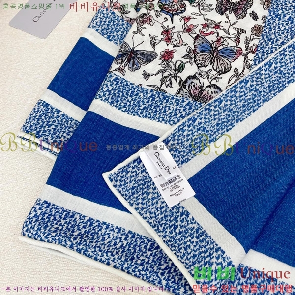 # ÷/ī D452000-2