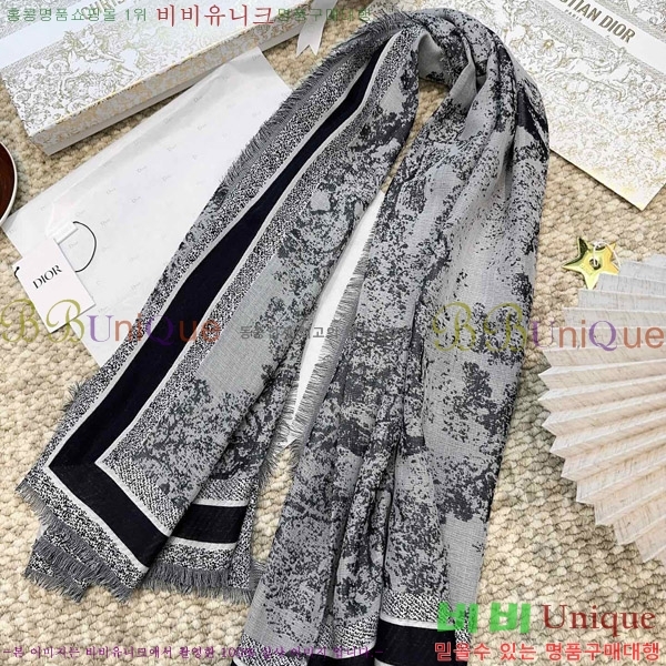 # ÷/ī D452003-4