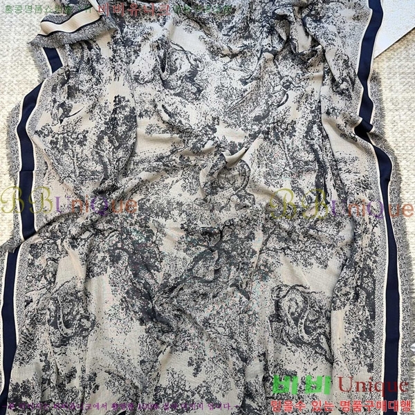 # ÷/ī D452003-3