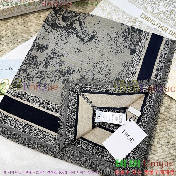 # ÷/ī D452003-3