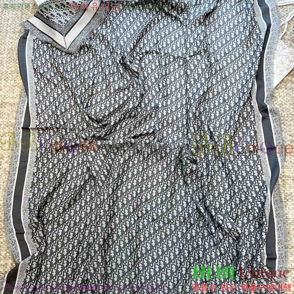 # ÷/ī D452003-2