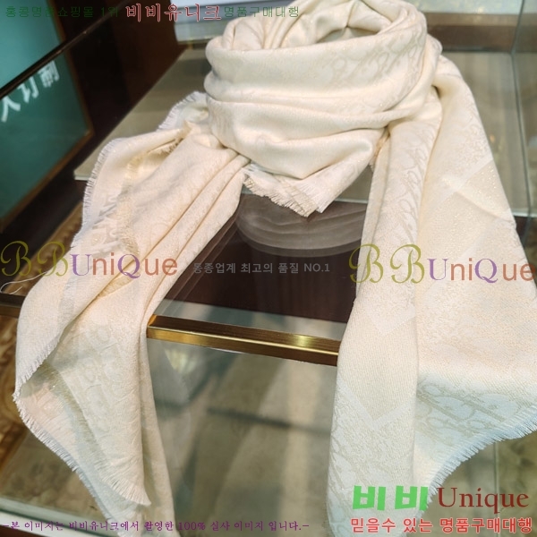 # ÷/ī D452005-3