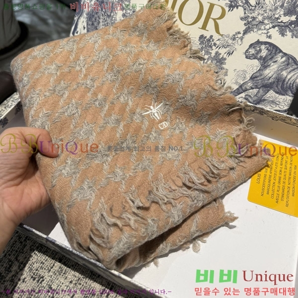 # ÷/ī D452004-2