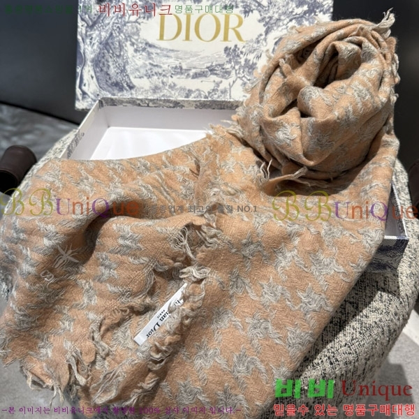 # ÷/ī D452004-2