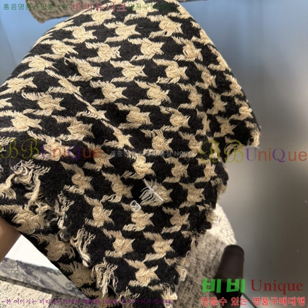 # ÷/ī D452004-3