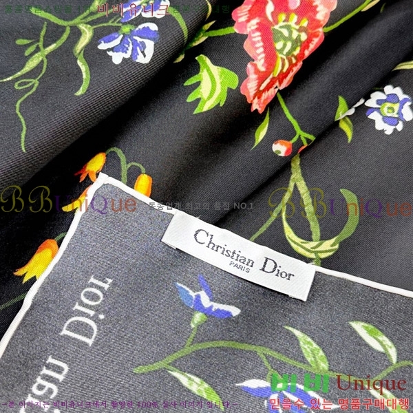 # ÷/ī D452001-2