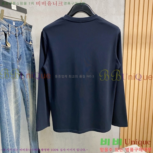 ���� ��**�� ���� Ƽ���� MO90242-4