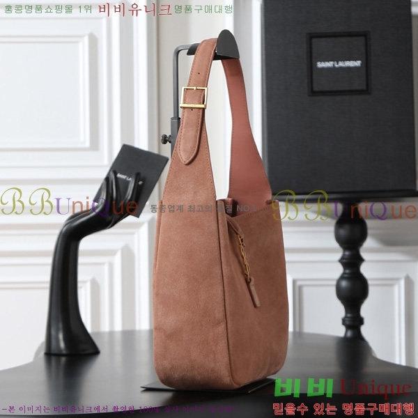 #ζ  5 À 7  713938-2001