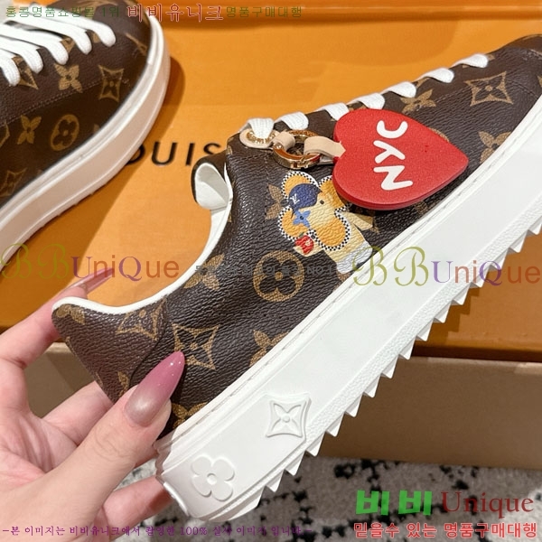  * Time Out Ŀ LV256669-6