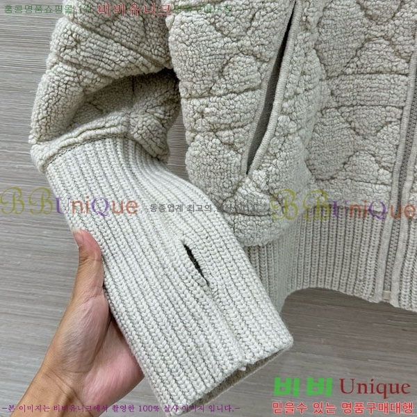   þ   DO3634560-27