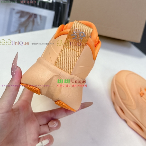 ο x on Ŀ  29LW2510147-5