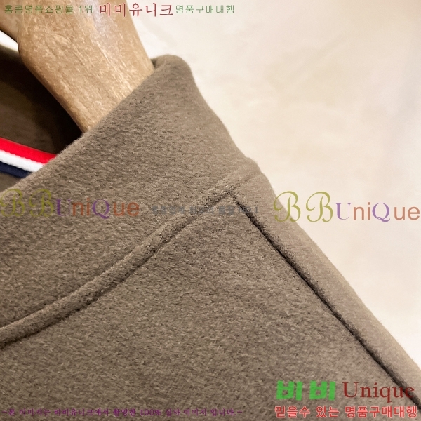 ���� ��**�� ���� Ƽ���� MO2716938-1