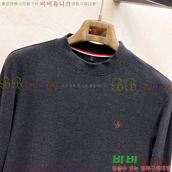 ���� ��**�� ���� Ƽ���� MO2716938-3