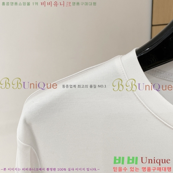 ���� ��**�� ���� Ƽ���� MO2716943-4