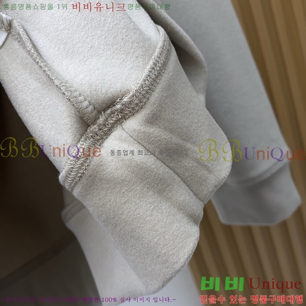 ���� ��**�� ���� Ƽ���� MO2716940-2