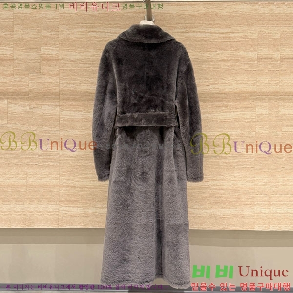 ���� ��**�� ��Ʈ MAX3245023-4