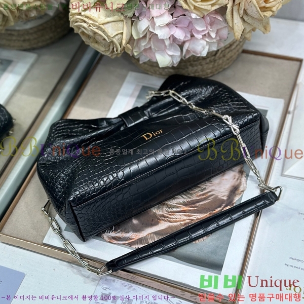 #��� ���� ü�ι� M0714-112