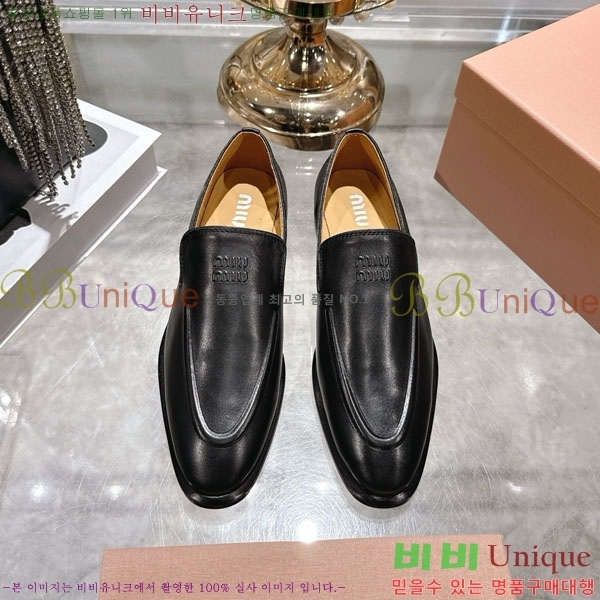 ���� �̿�̿� ���� 32MU902400-2