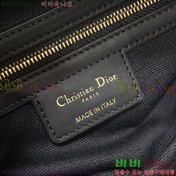 #��� �� ���� D-Journey ���� �� M2416-105