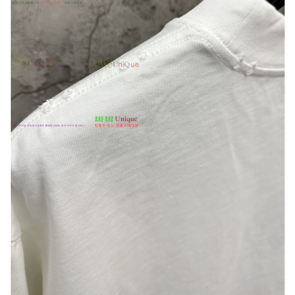 ���� ũ������ ���� Ƽ���� CH816756-1